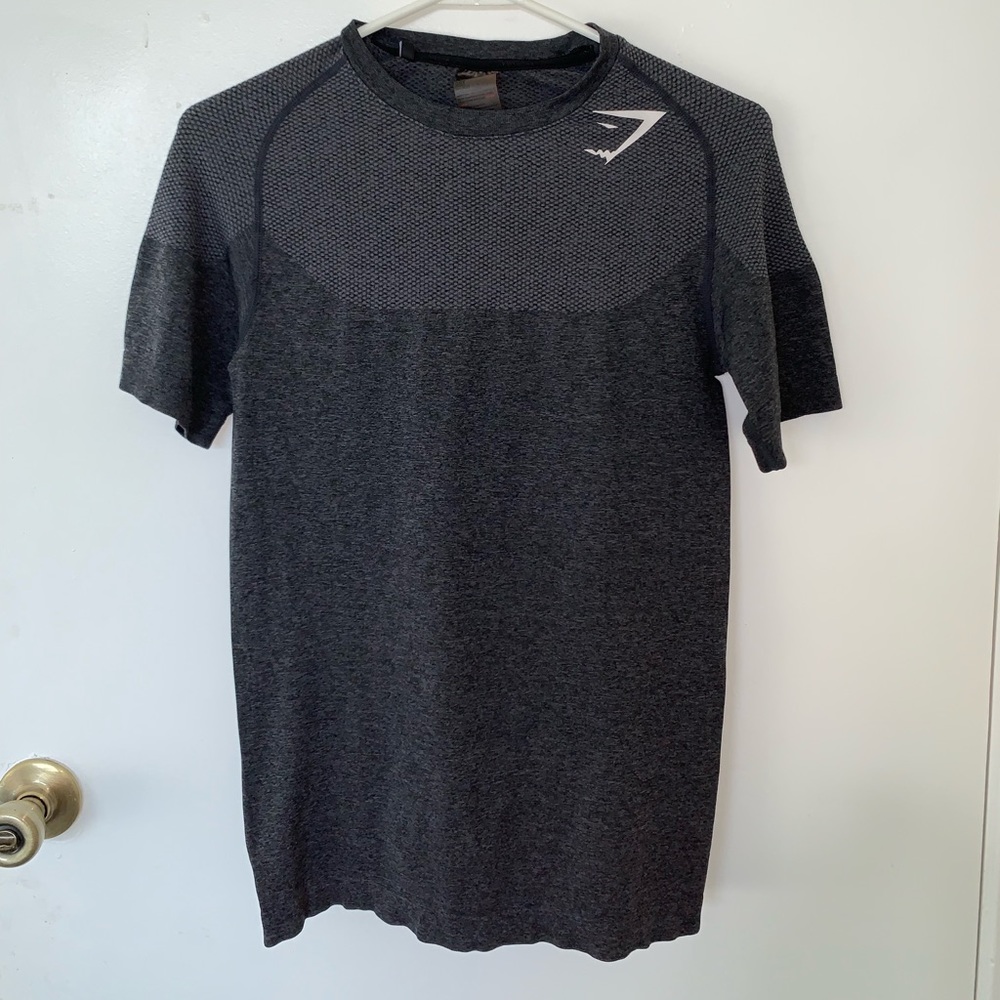 NWOT gymshark Black shirt
